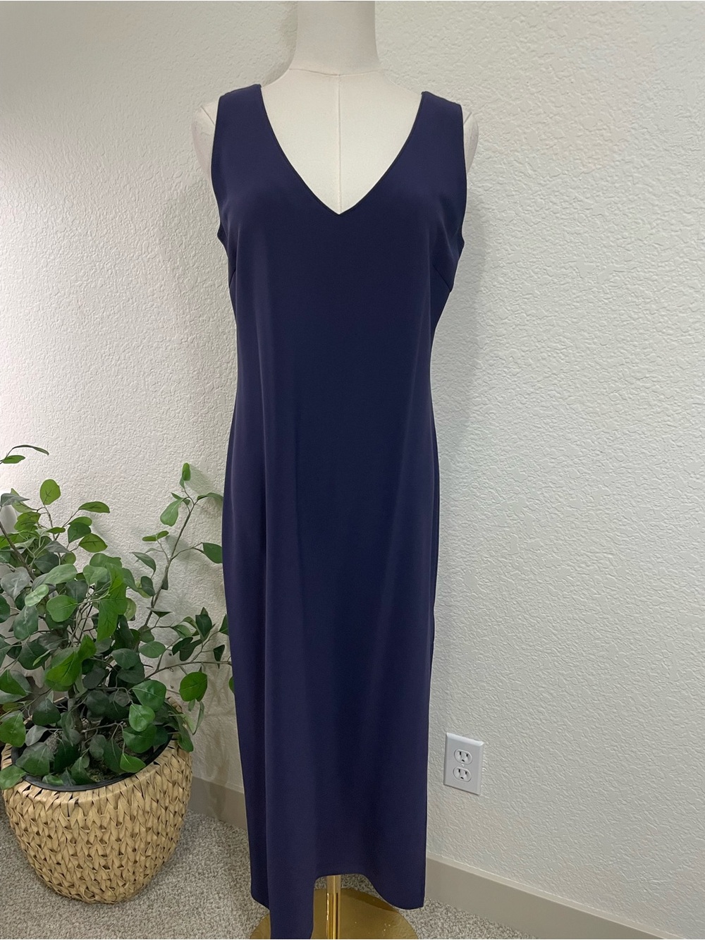 Boston Proper Sleeveless V-Neck Stretch Knit Maxi Dress in Navy